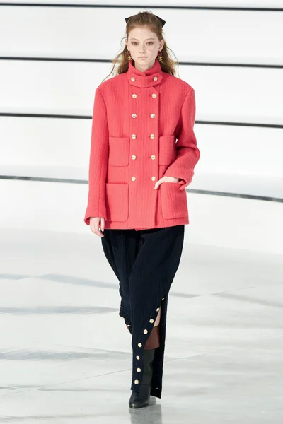 Look 17